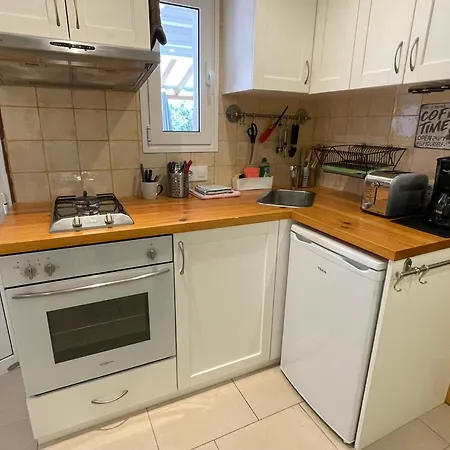 Schoenes Kleines Mit Idyllischem Blick Fuer 2 Personen