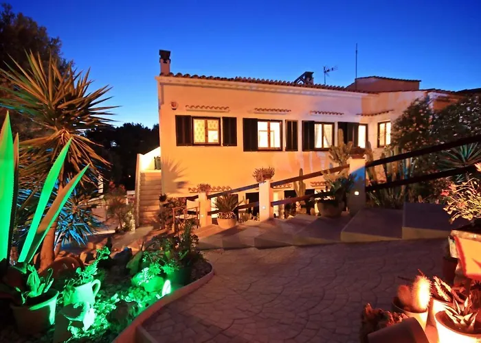 Schoenes Kleines Mit Idyllischem Blick Fuer 2 Personen 칼라 갈다나