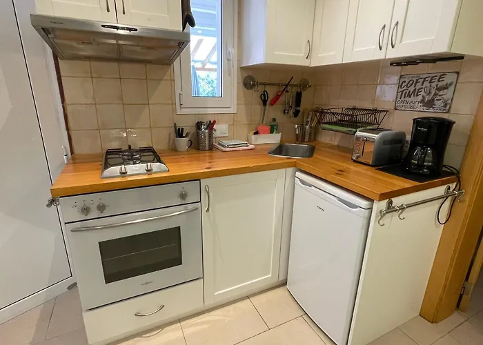 Schönes Kleines Mit Idyllischem Blick Für 2 Personen