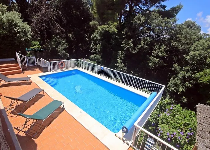 Apartman Schoenes Kleines Mit Idyllischem Blick Fuer 2 Personen